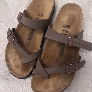SOLD - EUC Birkenstocks Mayari 37 Mocha Brown